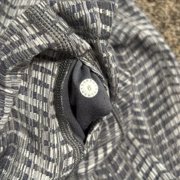 Lululemon Wunder Under HR leggings size 6 - Picture 4 of 6